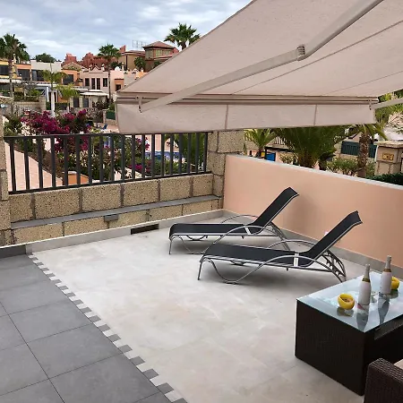 Modern Townhouse Apartment